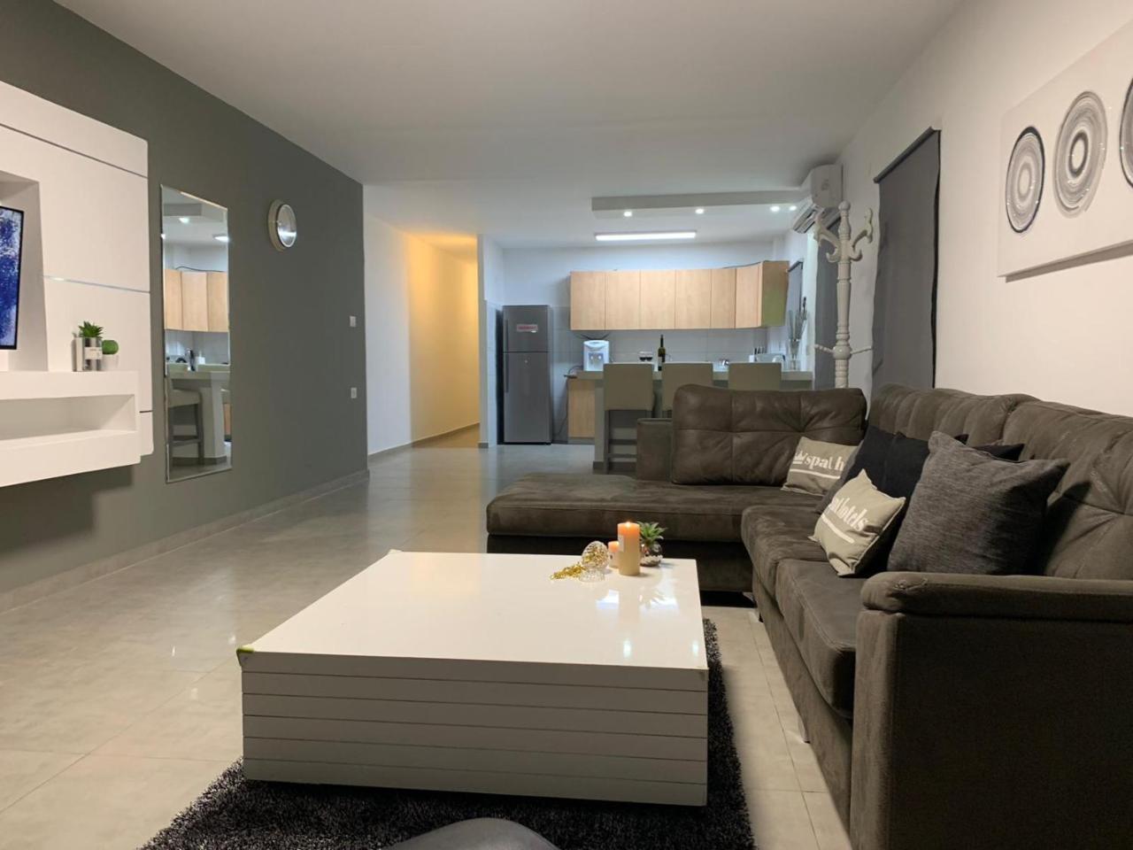 Spat Apartments Bat Yam Exterior photo