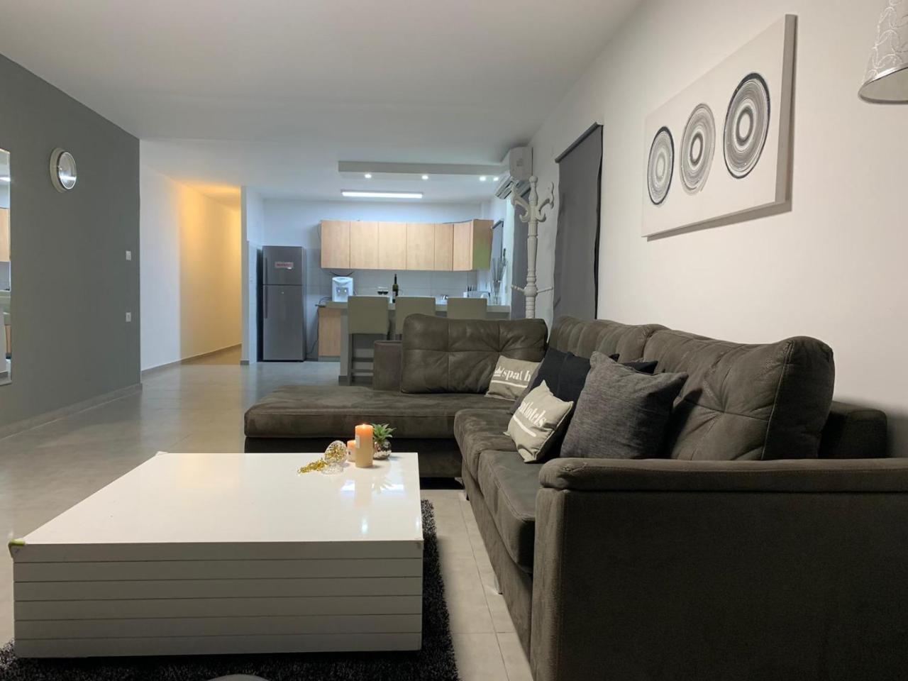 Spat Apartments Bat Yam Exterior photo